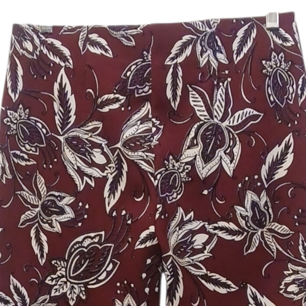 Chico's - NWOT,Maroon Floral Dress Pants W/Slimming Panel, Elastic Waist, Size 4 - Picture 7 of 8